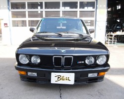 BMW M5(E28)