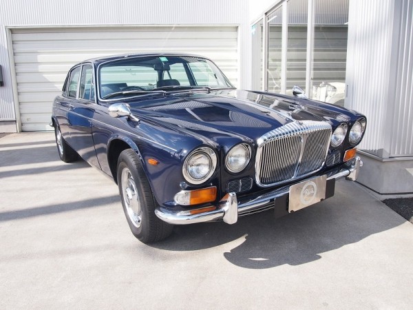 1972y DAIMLER 4.2 SOVEREIGN 入庫しました！サムネイル