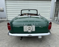 TRIUMPH TR-4