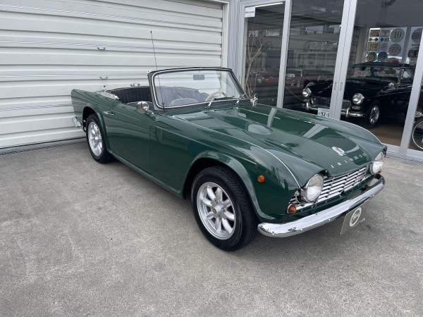 1962y TRIUMPH TR4 入庫しました！サムネイル